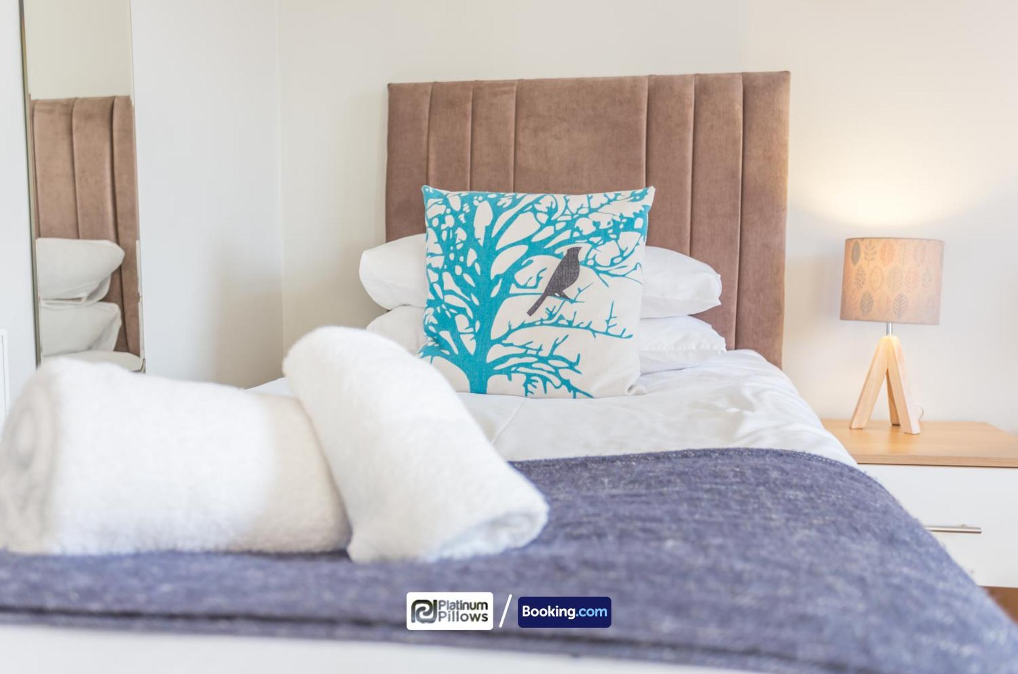 Spacious 2Br Apt In Oxford, Long Stay Savings, Near Hospitals & Universities Bagian luar foto
